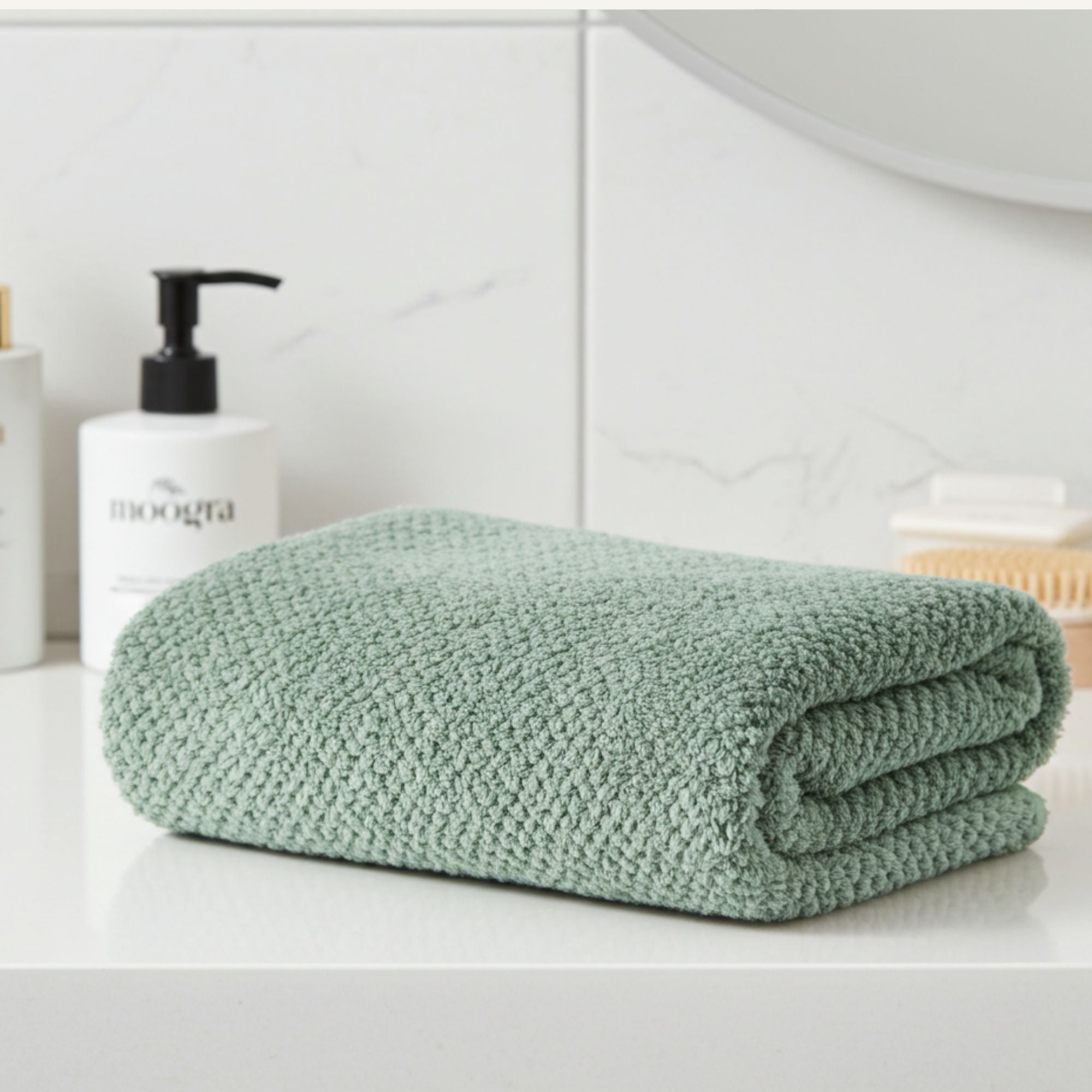 How to Choose the Best Microfiber Hair Towel: Why Moogra Hair is Your Top Choice